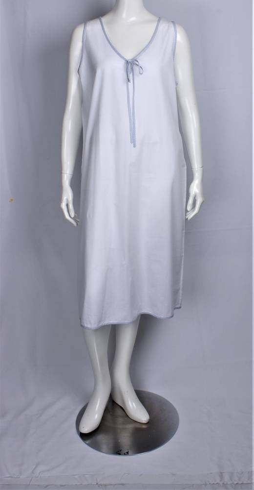 Alice & Lily short sleeve nightie w blue and white trim and bow  white STYLE :AL/ND-428